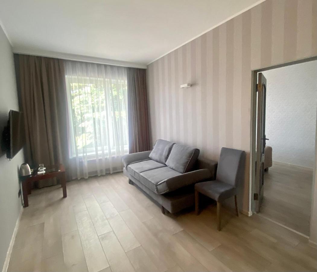 טרנופיל Pallada Hotel מראה חיצוני תמונה