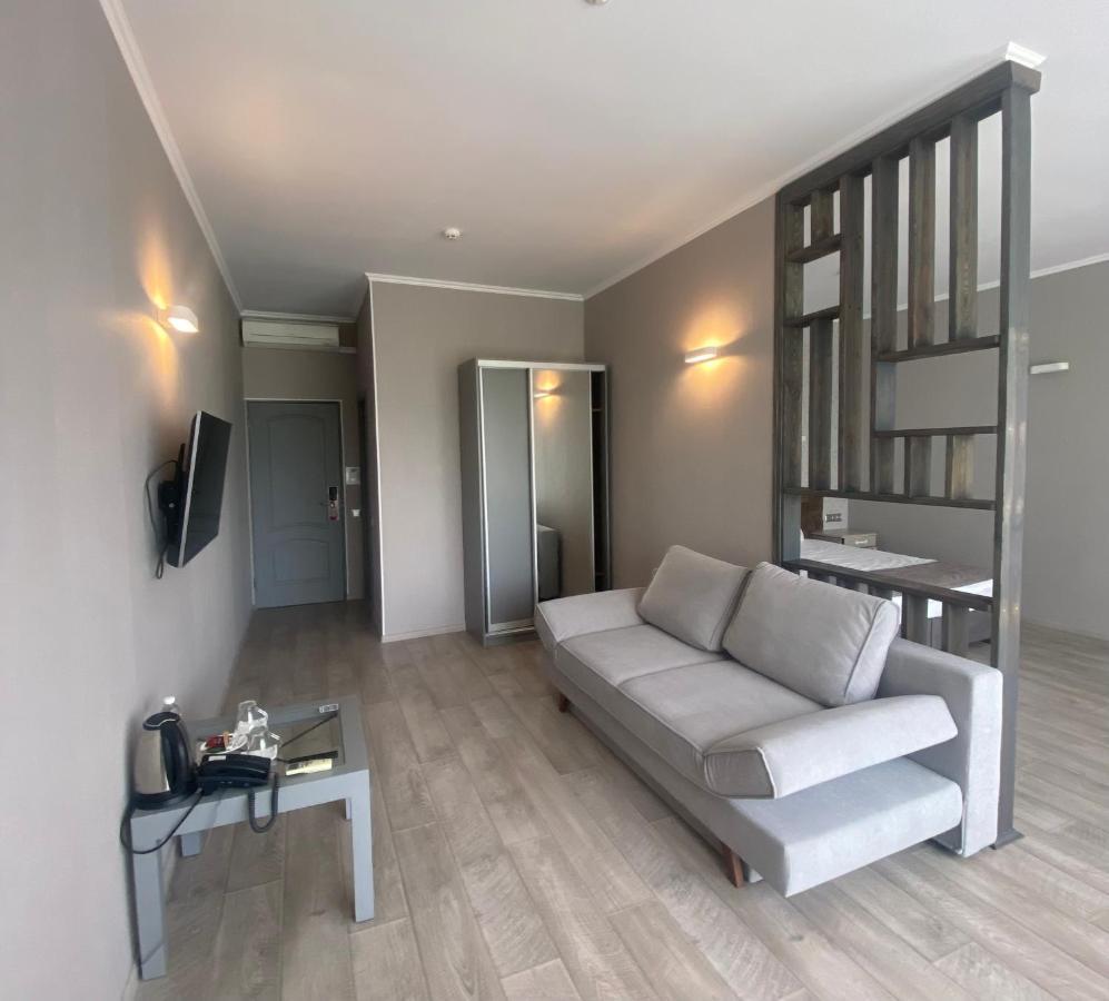 טרנופיל Pallada Hotel מראה חיצוני תמונה