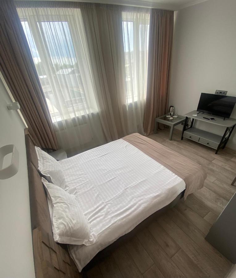 טרנופיל Pallada Hotel מראה חיצוני תמונה