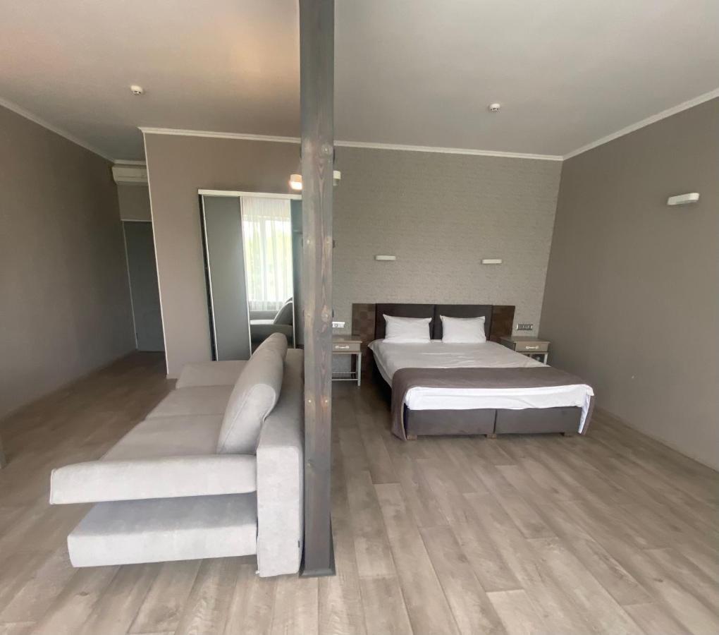 טרנופיל Pallada Hotel מראה חיצוני תמונה