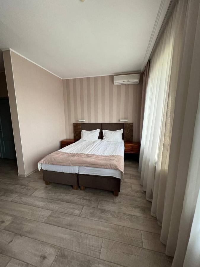 טרנופיל Pallada Hotel מראה חיצוני תמונה