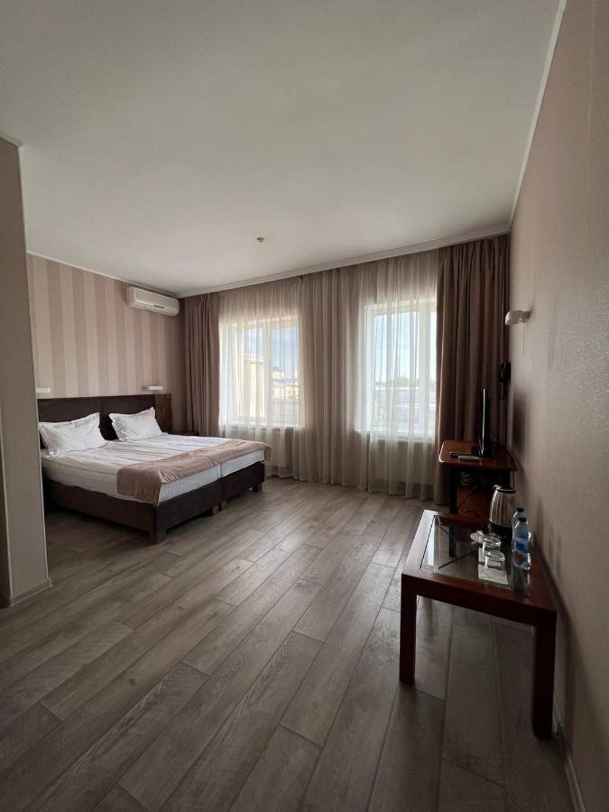טרנופיל Pallada Hotel מראה חיצוני תמונה
