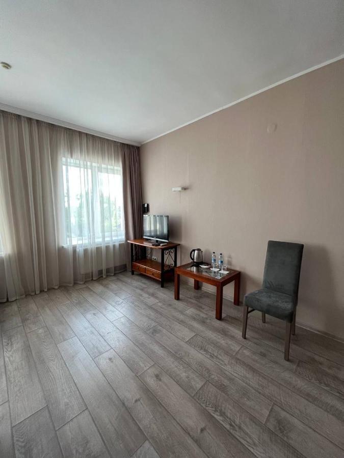 טרנופיל Pallada Hotel מראה חיצוני תמונה
