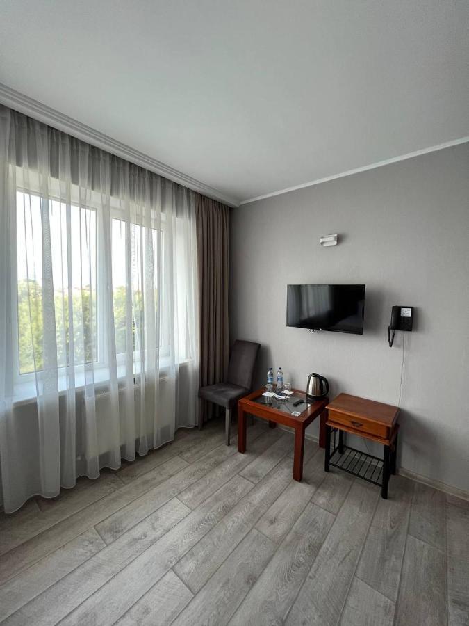טרנופיל Pallada Hotel מראה חיצוני תמונה