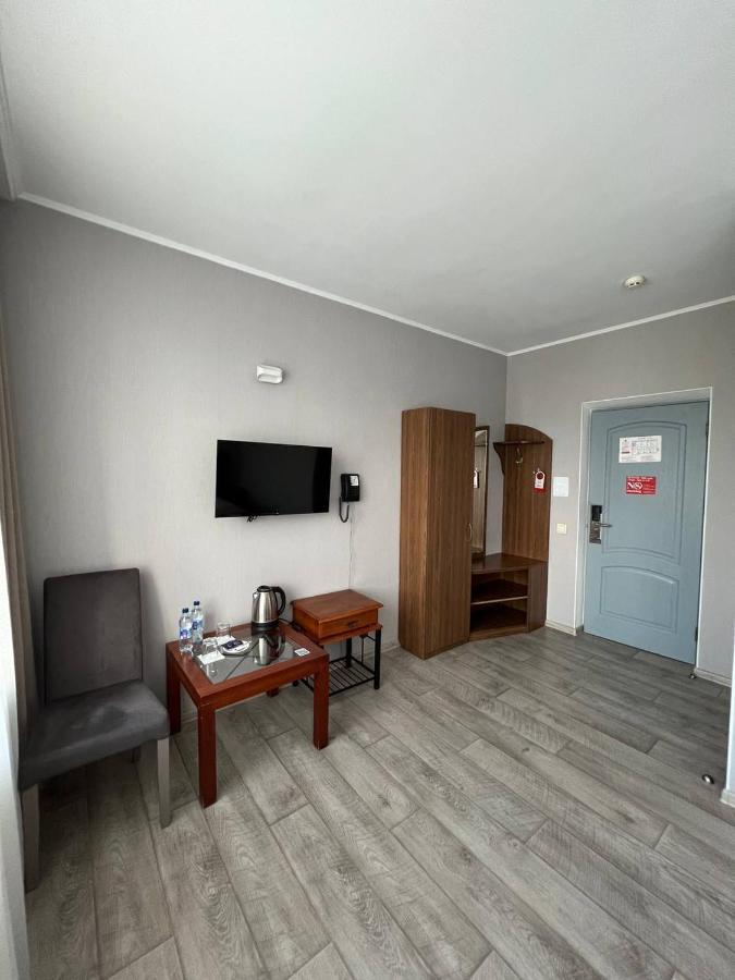 טרנופיל Pallada Hotel מראה חיצוני תמונה