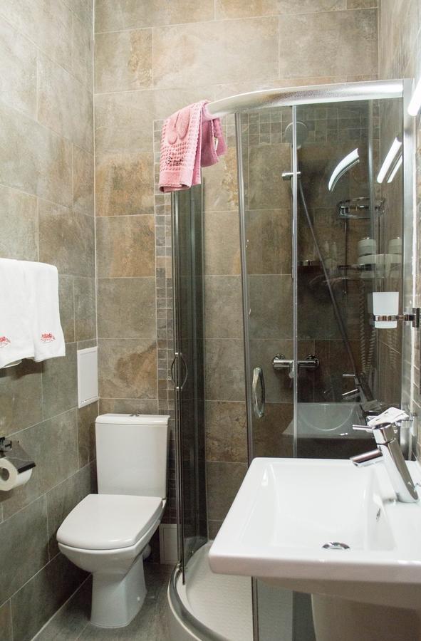 טרנופיל Pallada Hotel מראה חיצוני תמונה