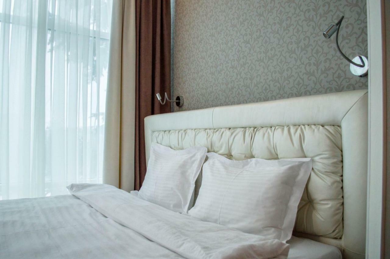 טרנופיל Pallada Hotel מראה חיצוני תמונה